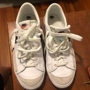 Nike Blazers Low ‘77